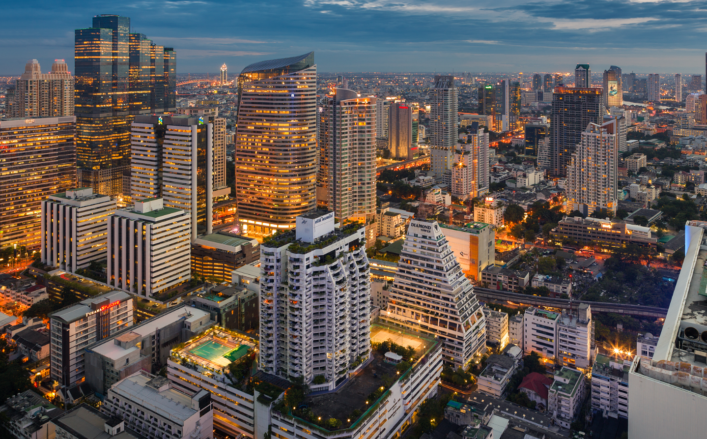 深圳一笑診所與泰國旅遊業、醫美機構達成戰略合作,打造“微笑煥新之旅